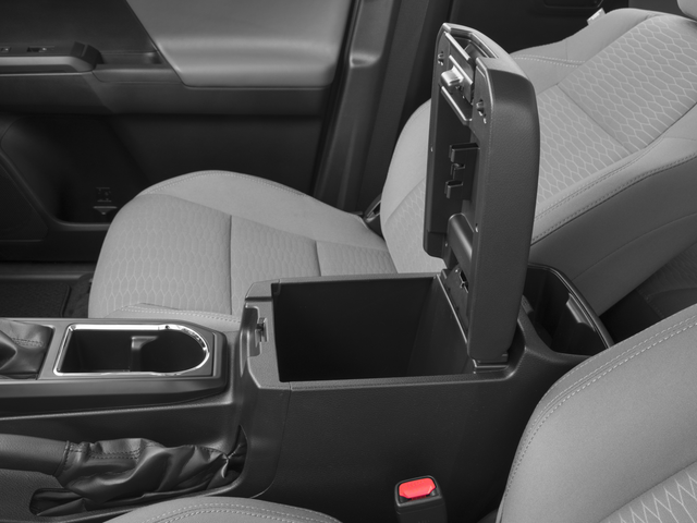 2017 Toyota Tacoma SR