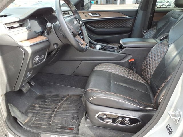 2022 Jeep Grand Cherokee Summit