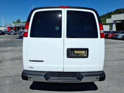 2025 Chevrolet Express LT Passenger