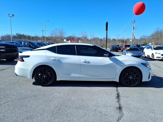 2022 Nissan Maxima SR