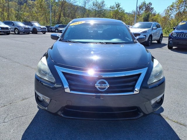Used 2014 Nissan Altima SV with VIN 1N4AL3AP5EC325070 for sale in Kingsport, TN