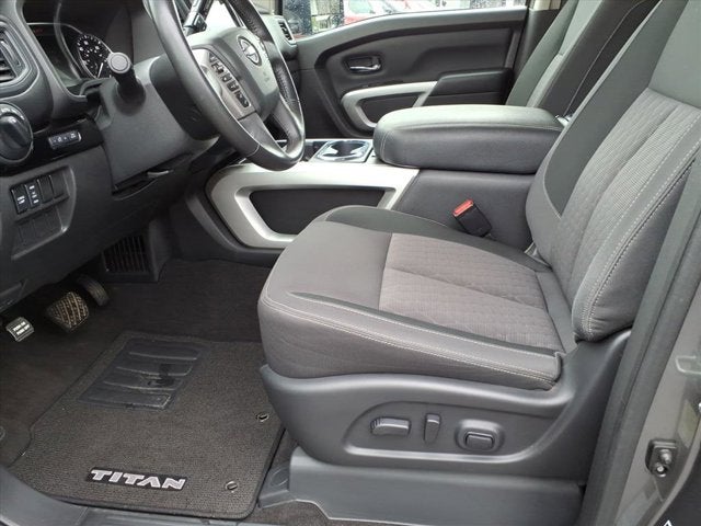 2024 Nissan Titan SV