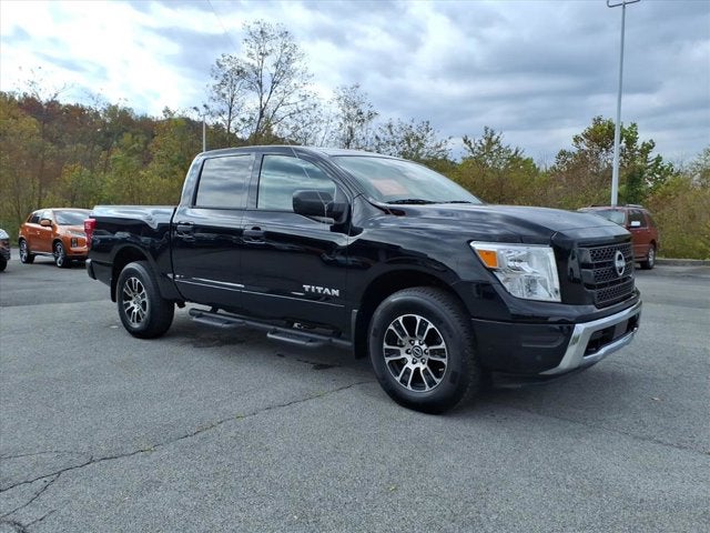 2024 Nissan Titan SV