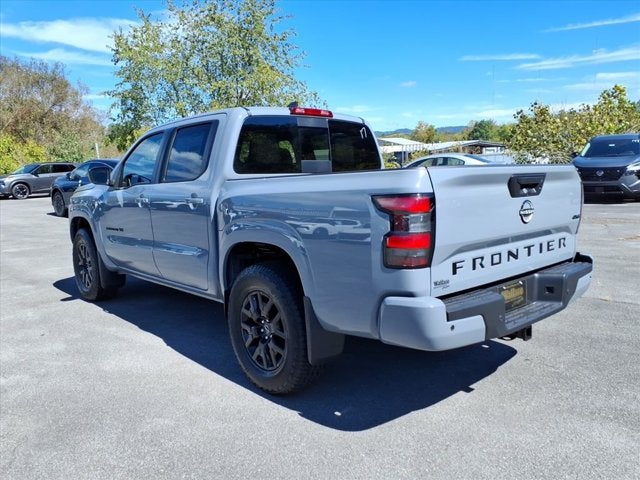 2027 Nissan Frontier SV
