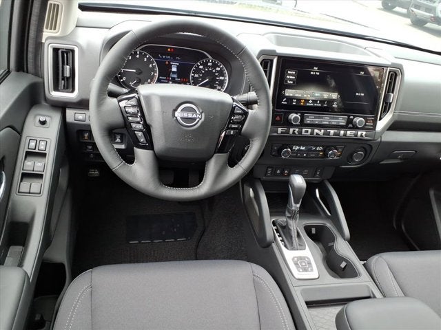 2027 Nissan Frontier SV