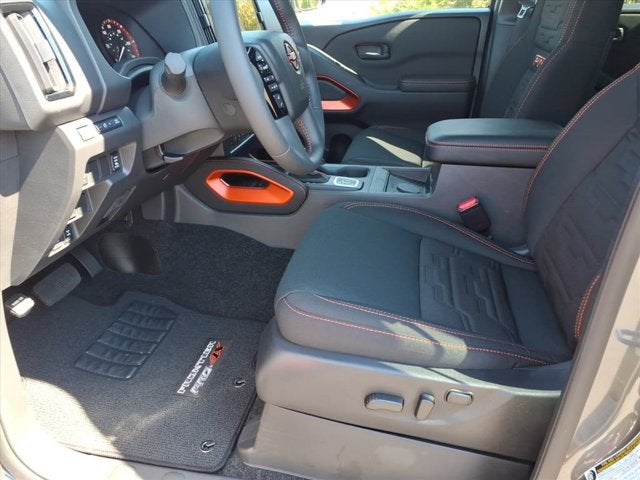 2027 Nissan Frontier CREW CAB 4X4 PRO-4X