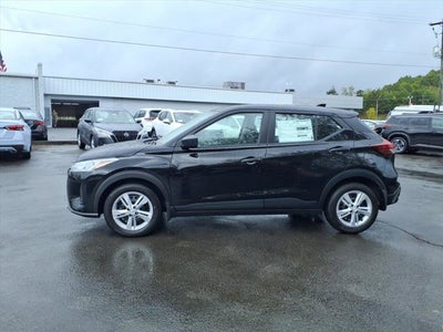 2025 Nissan Kicks Play S