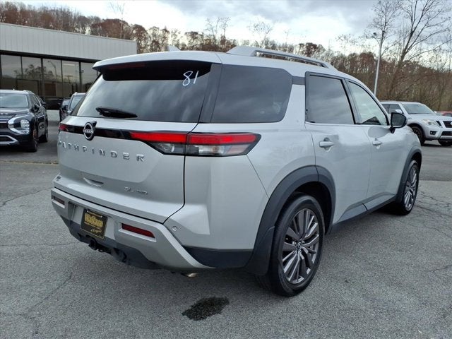 2023 Nissan Pathfinder SL