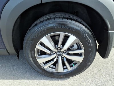 2026 Nissan Pathfinder SL