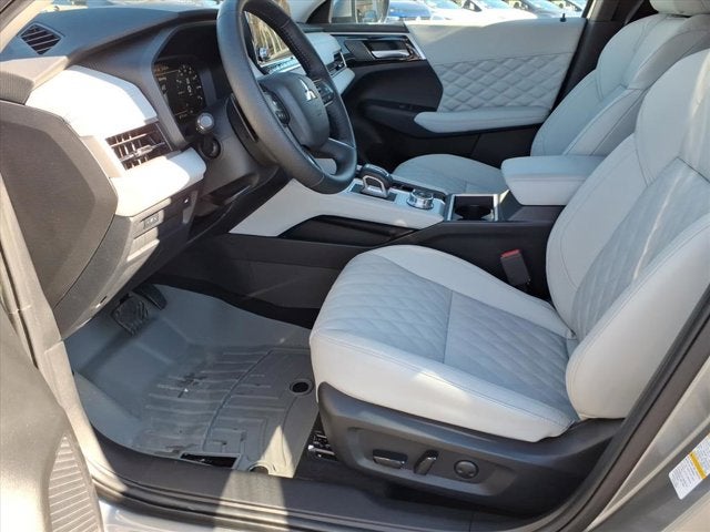 2024 Mitsubishi Outlander SEL