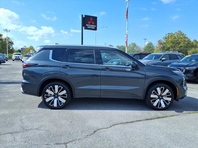 2025 Mitsubishi Outlander SEL