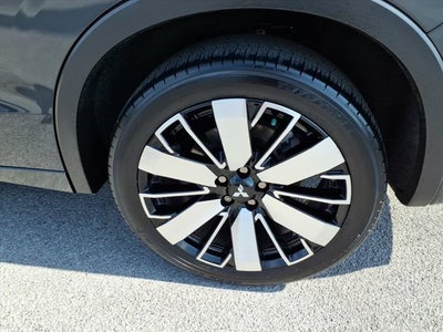 2025 Mitsubishi Outlander SEL