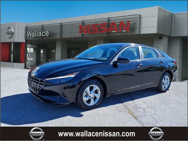 2023 Hyundai Elantra SE