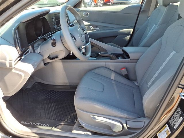 2023 Hyundai ELANTRA SE