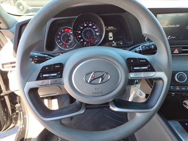 2023 Hyundai ELANTRA SE