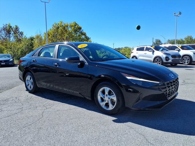 2023 Hyundai ELANTRA SE