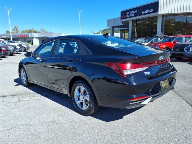 2023 Hyundai ELANTRA SE